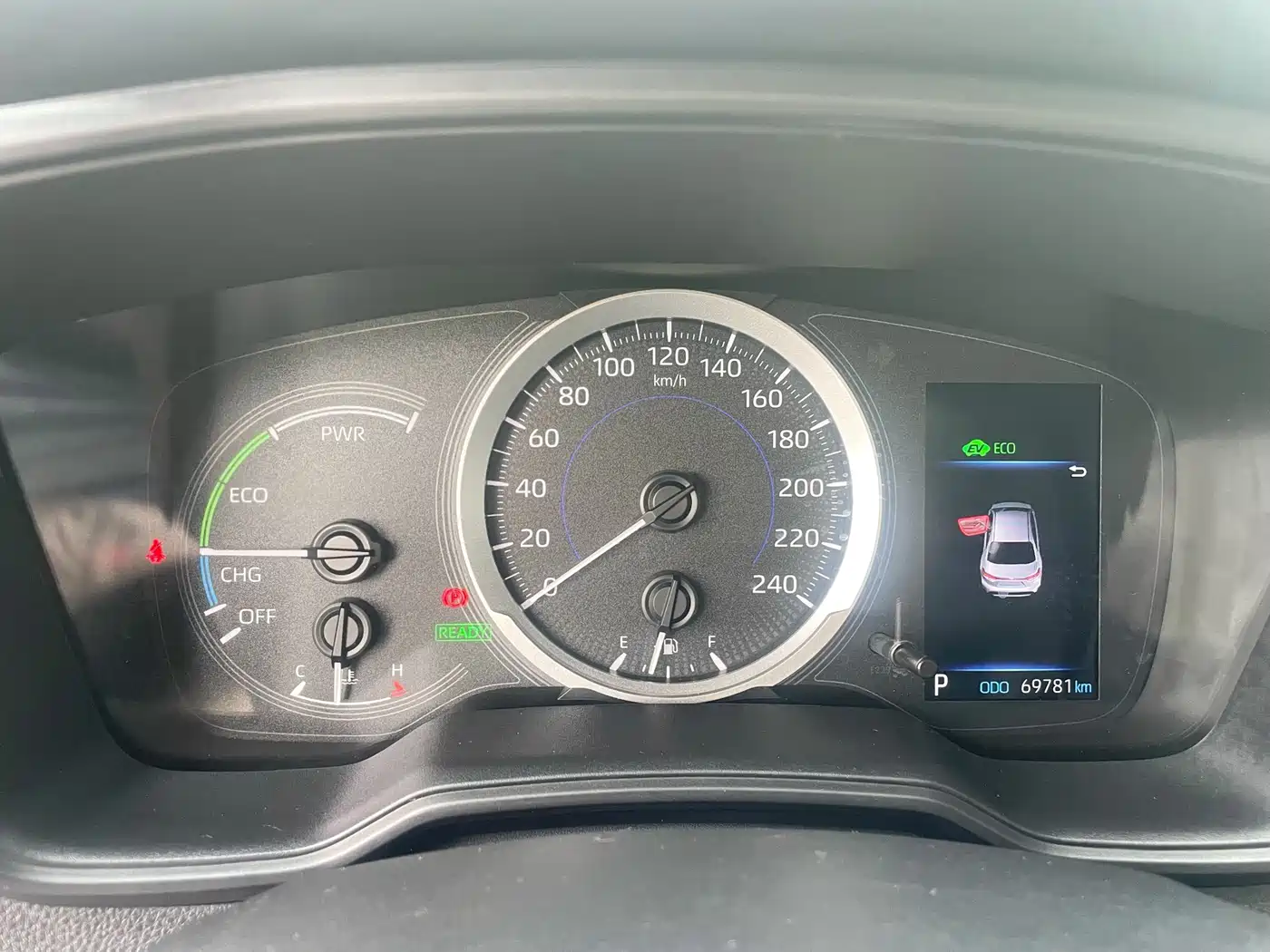 Toyota Levin 2021 Dual Engine 1.8H E-CVT Sport фото 15