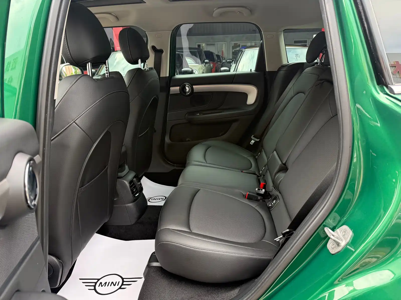 Photo 12 - MINI COUNTRYMAN