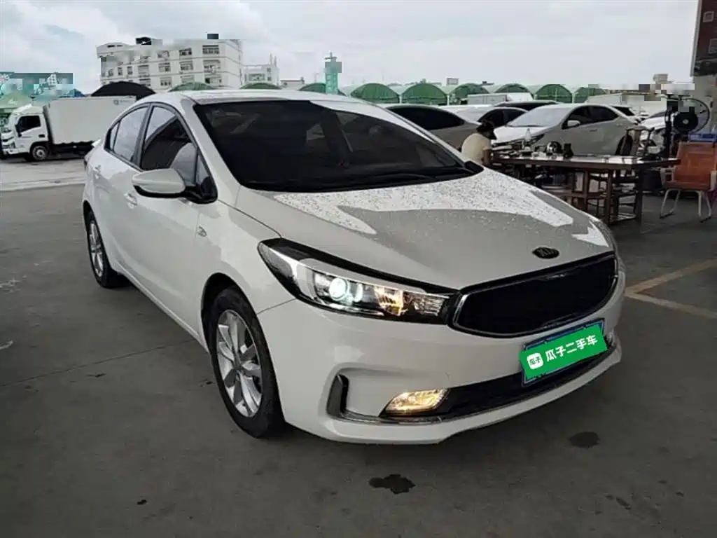 Kia K3 2017 1.6L Automatic 15th Anniversary Special GLS фото 4