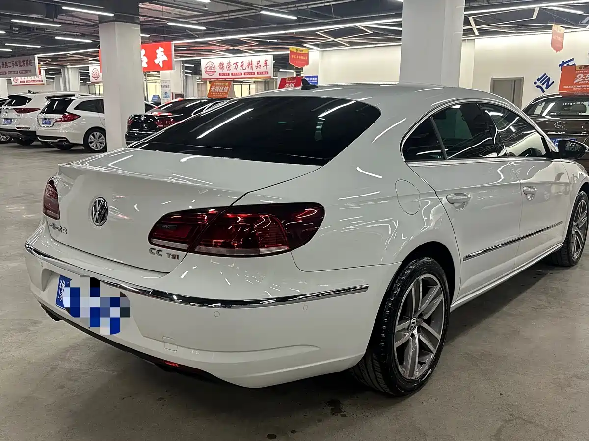 Volkswagen FAW-Volkswagen CC 2015 1.8TSI Luxury фото 7
