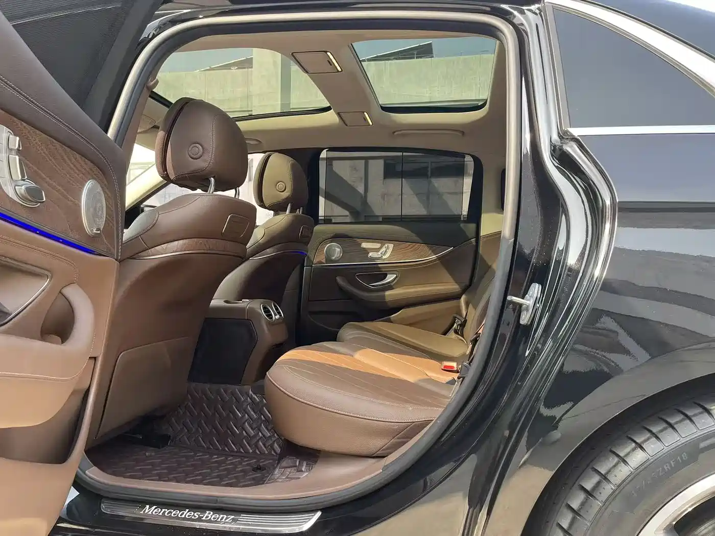 Mercedes-Benz E-Class 2017 E 300 L Luxury фото 6