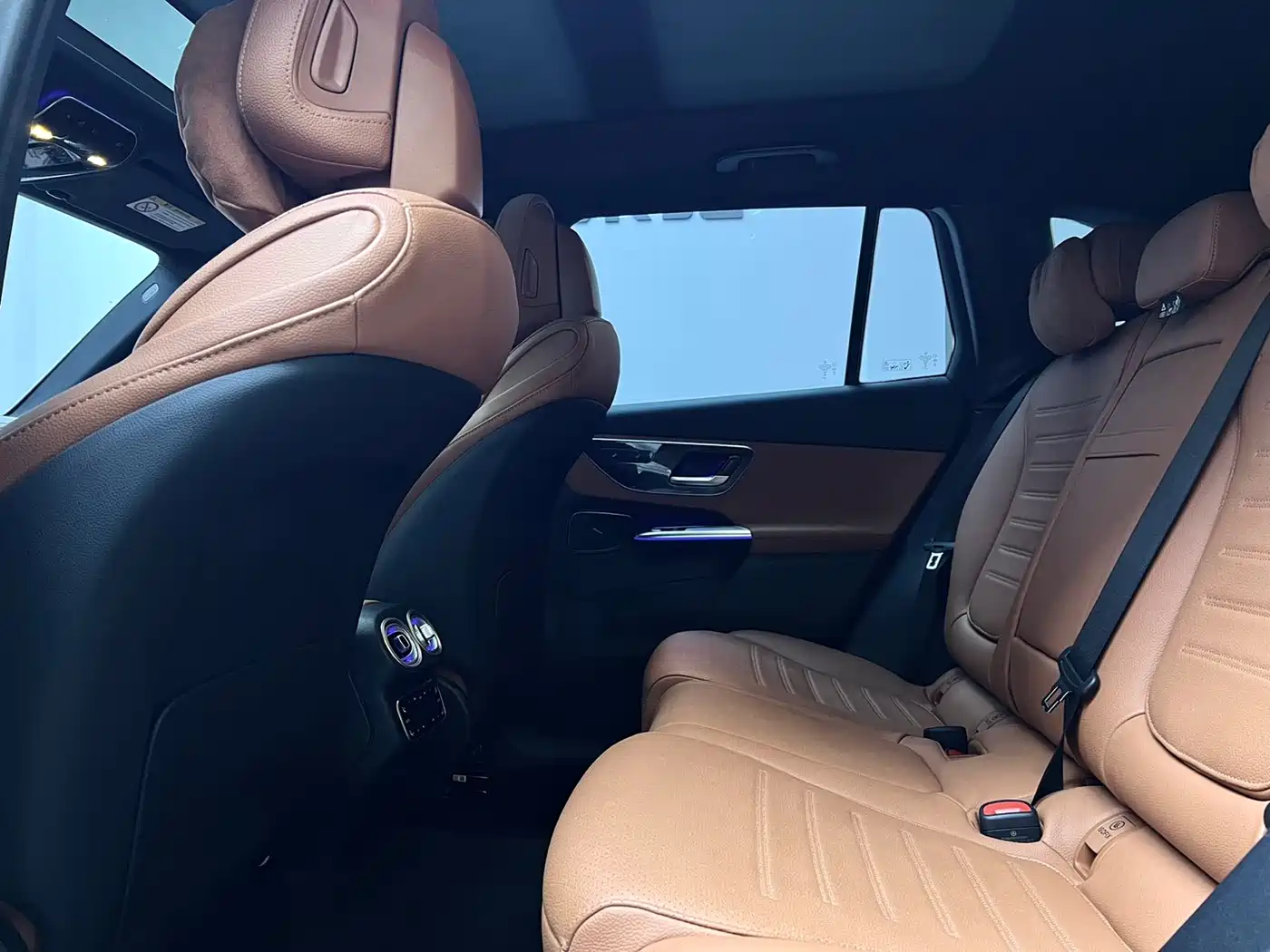 Mercedes-Benz GLC 2024 GLC 300 L 4MATIC Dynamic 5-seater фото 8