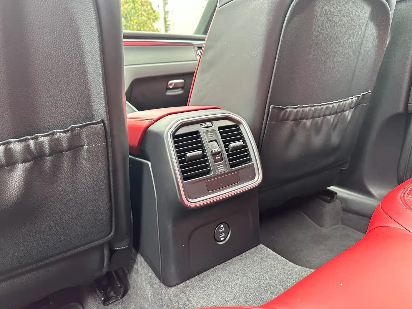 Porsche Macan 2023 Macan 2.0T фото 28
