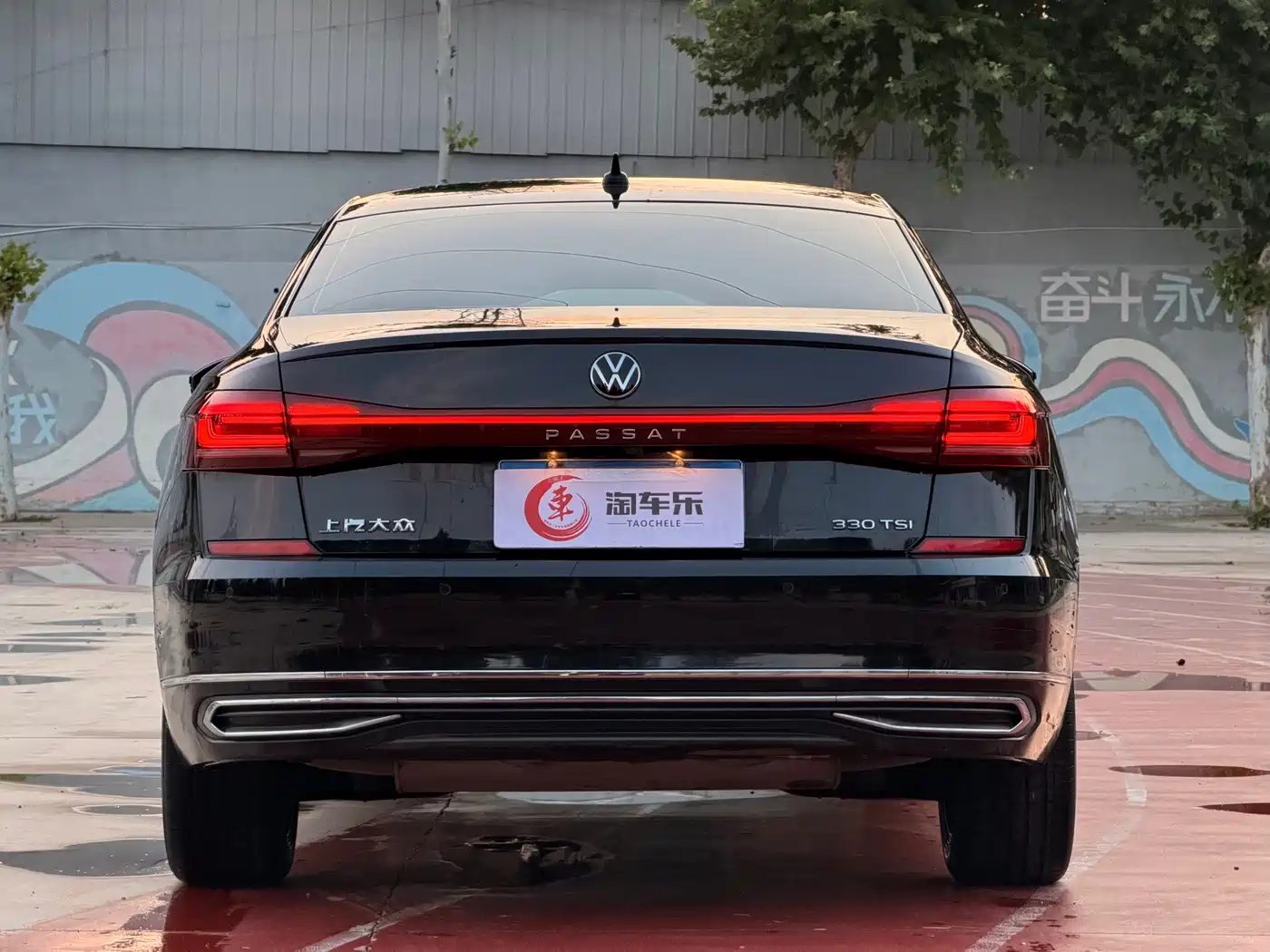 Фото 17 - Volkswagen Passat