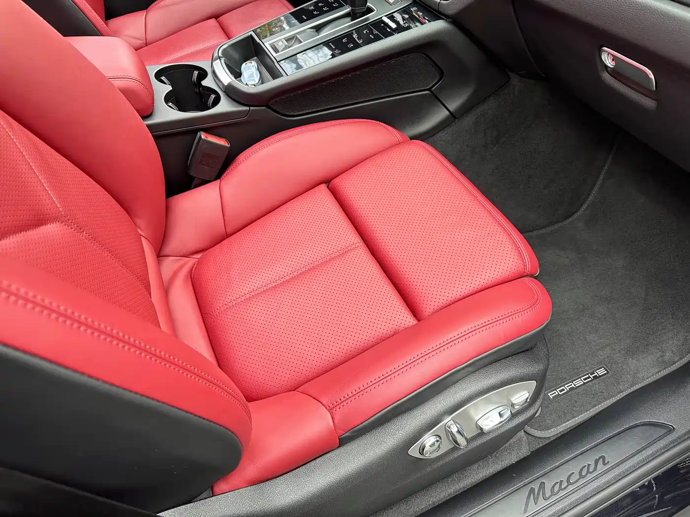 Porsche Macan 2023 Macan 2.0T фото 36