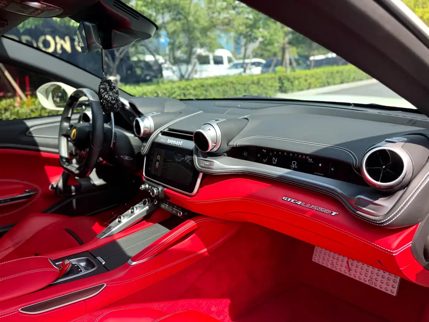 Ferrari GTC4Lusso 2019 2017 3.9T V8