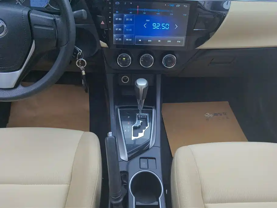 Toyota Levin 2014 1.6G CVT Elite Edition фото 16