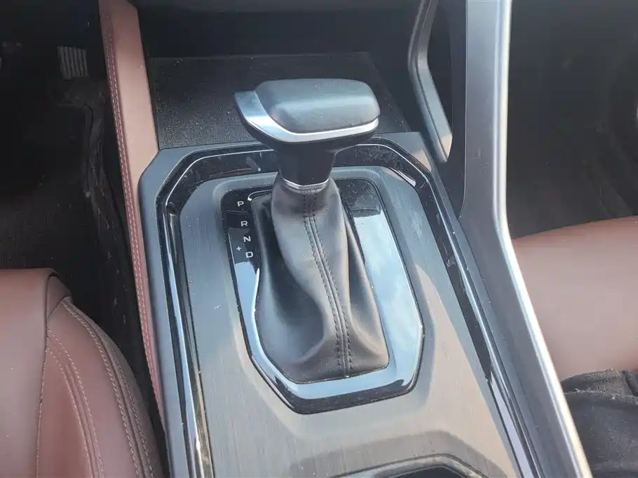 GEELY AUTOMOBILE VISION X6