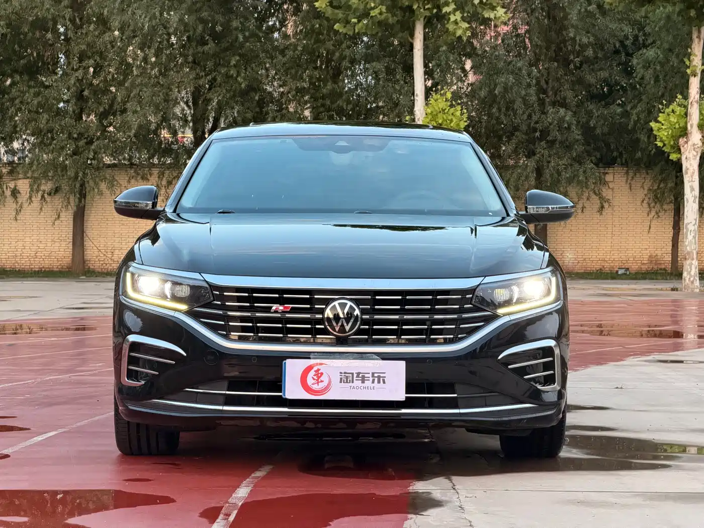 Фото 2 - Volkswagen Passat