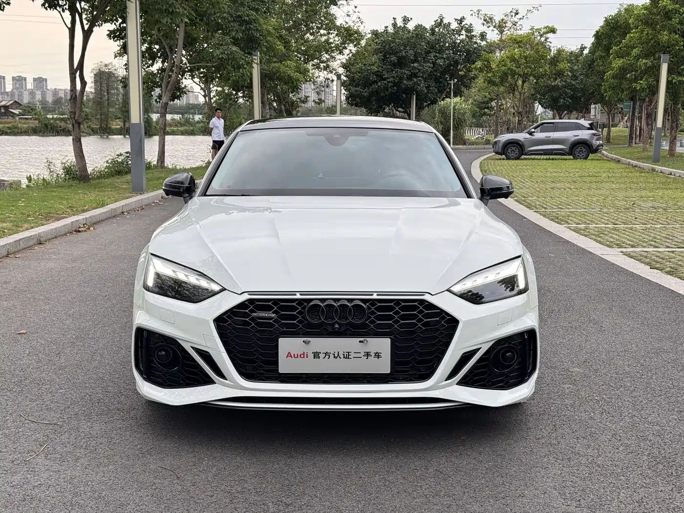 Audi A5 (Import) 2024 Sportback 40 TFSI quattro Luxury Dynamic фото 2