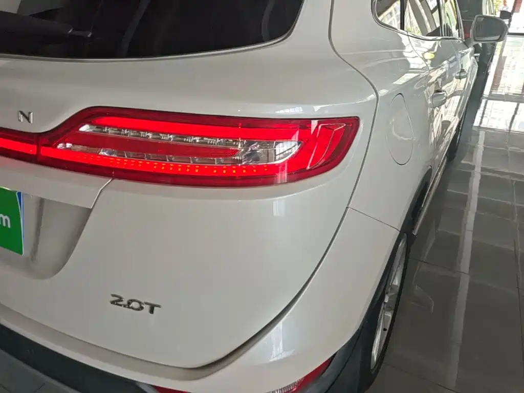 Lincoln MKC 2018 2017 2.0T 2WD Exclusive Edition