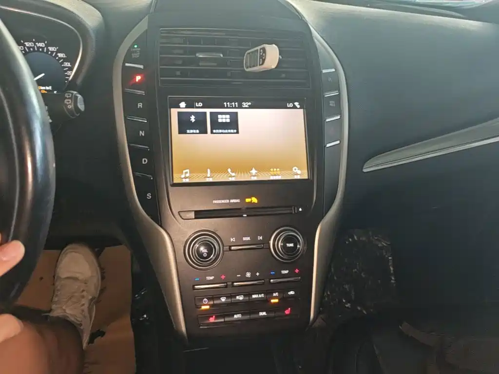Lincoln MKC 2018 2017 2.0T 2WD Exclusive Edition