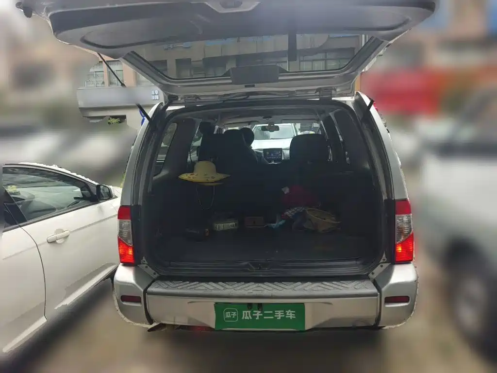 Nissan Paladin 2016 2013 2.4L 4WD Standard China V