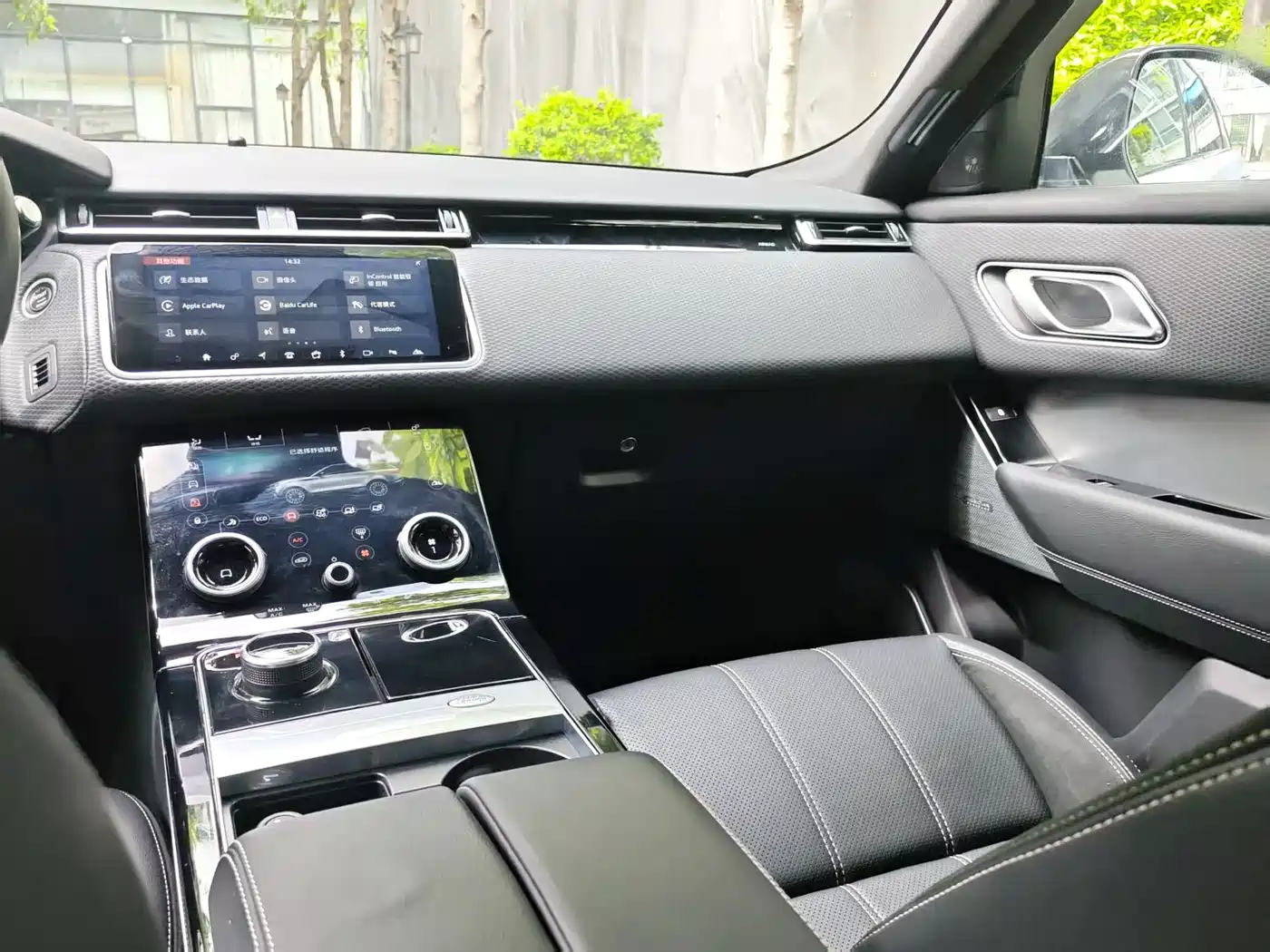 Land Rover Range Rover Velar 2017 P380 R-DYNAMIC SE фото 15