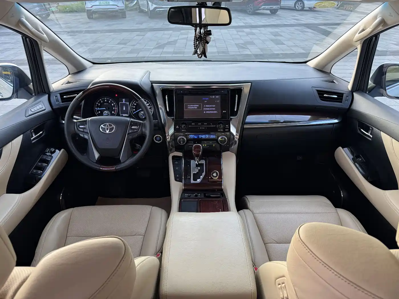 Toyota Alphard 2015 3.5L Luxury Edition фото 9