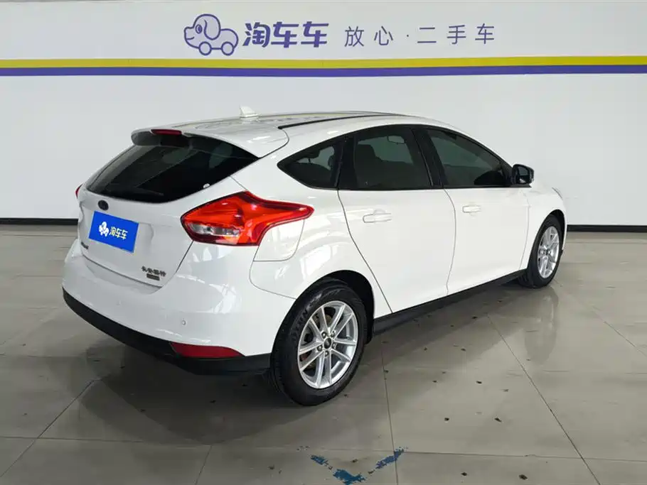 FORD FOX