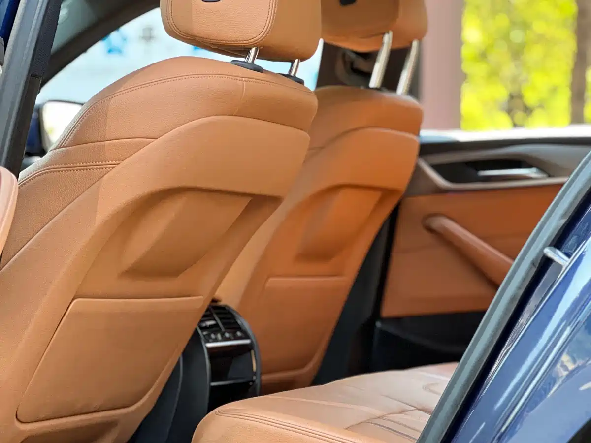 BMW 5 Series (Import) 2018 525i M Sport Package фото 16