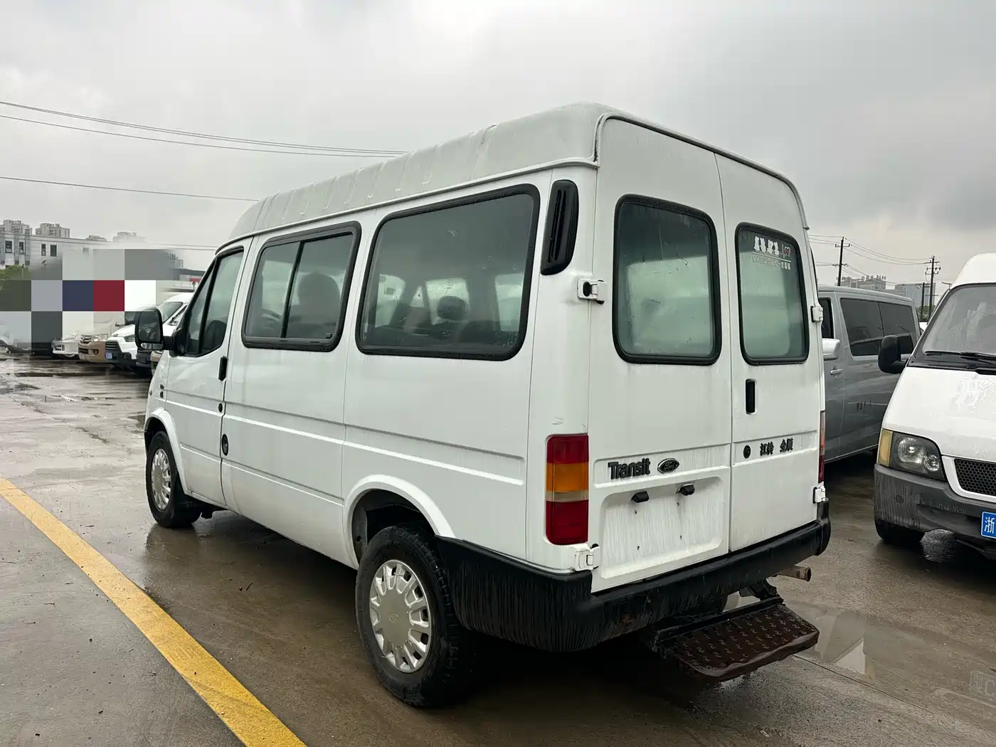 Ford Classic Transit 2016 2015 2.8T Diesel Short Wheelbase 6-Seater Mid-Roof MPV JX493ZLQ4