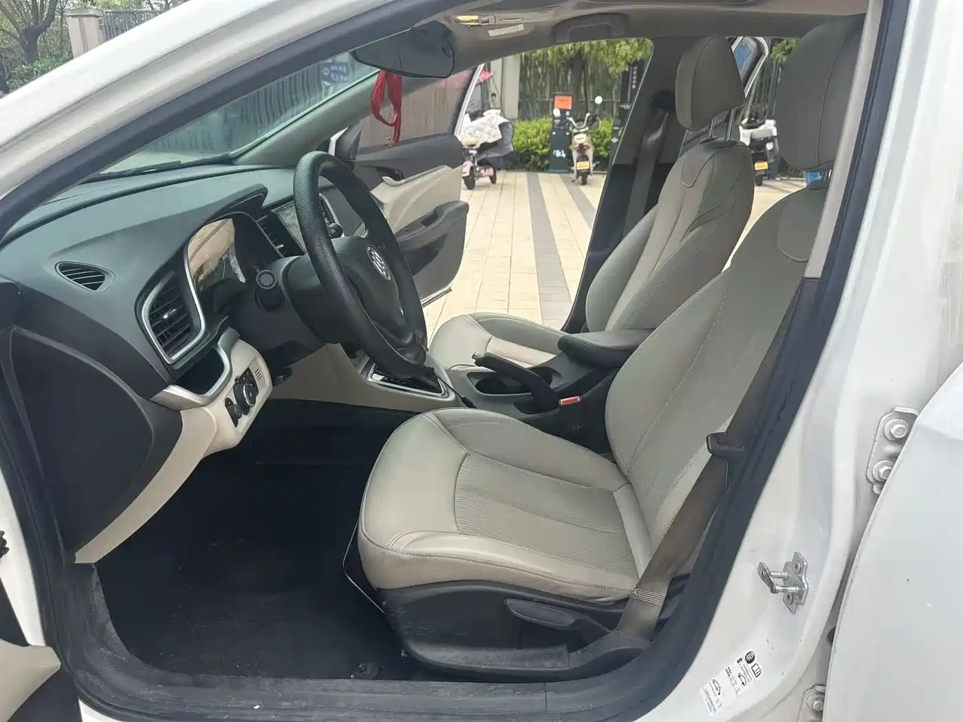 Buick Excelle 2017 15N Automatic Elite фото 10