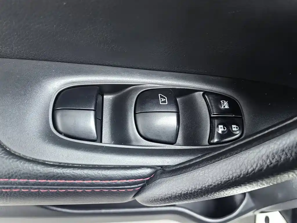 Photo 9 - Nissan Qashqai