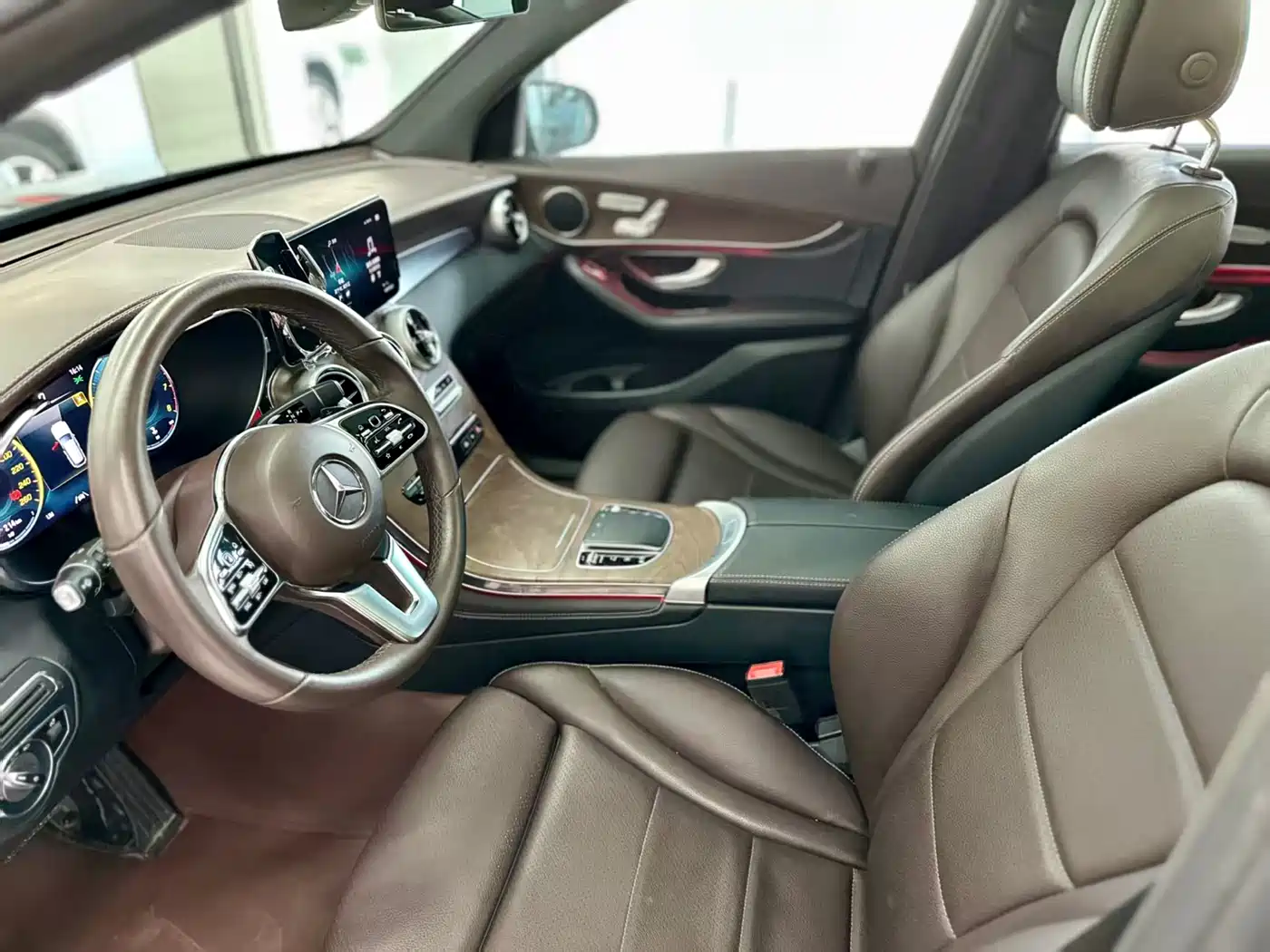Mercedes-Benz GLC 2020 GLC 300 L 4MATIC Dynamic фото 10