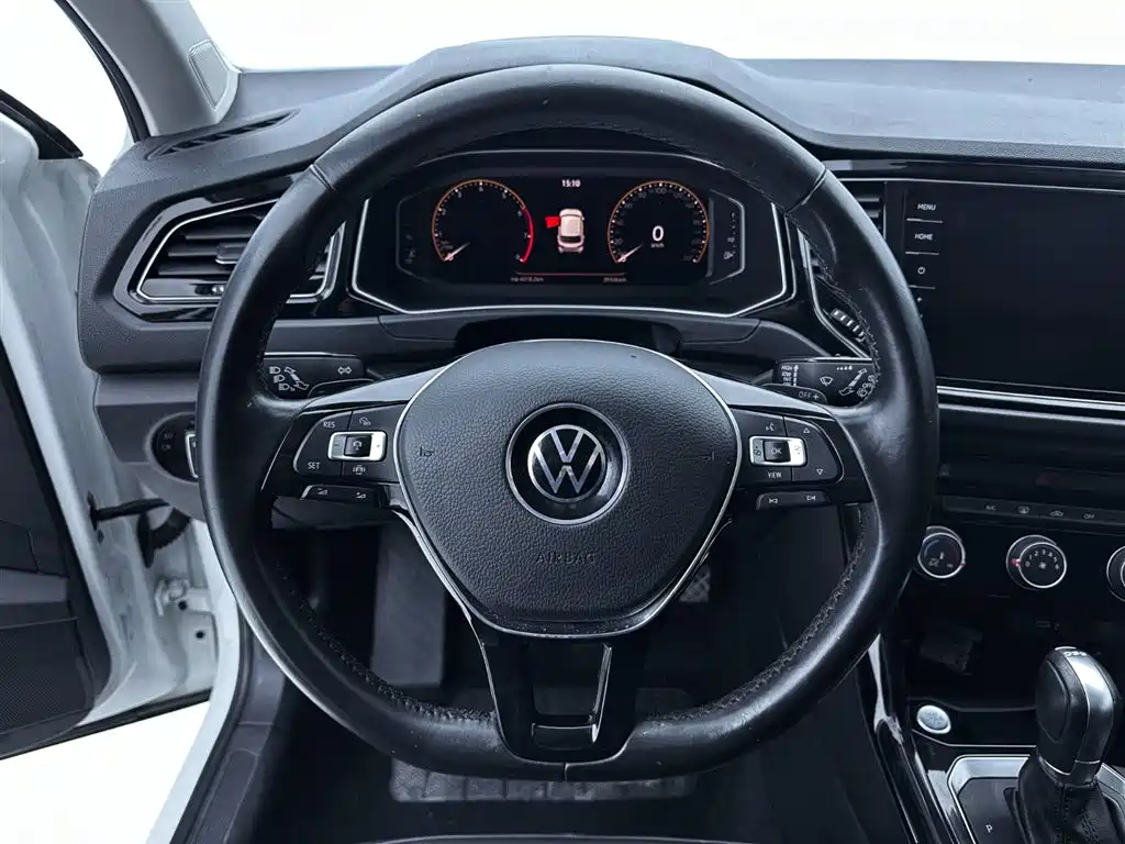 Volkswagen T-ROC 2021 280TSI DSG 2WD Comfort Smart Connect Edition фото 18