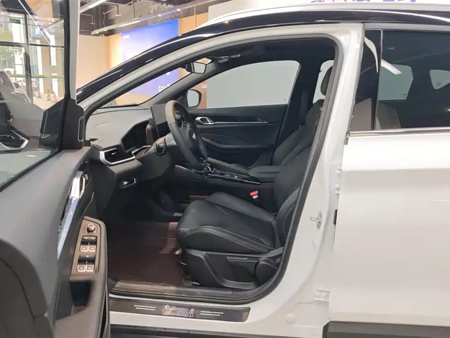 GEELY AUTOMOBILE BINYUE