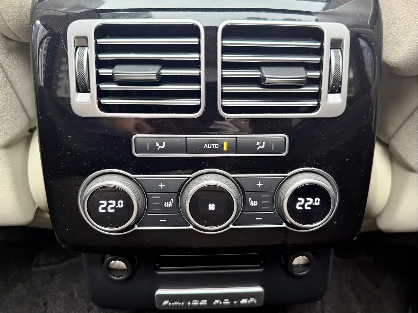 Land Rover Range Rover фото 14