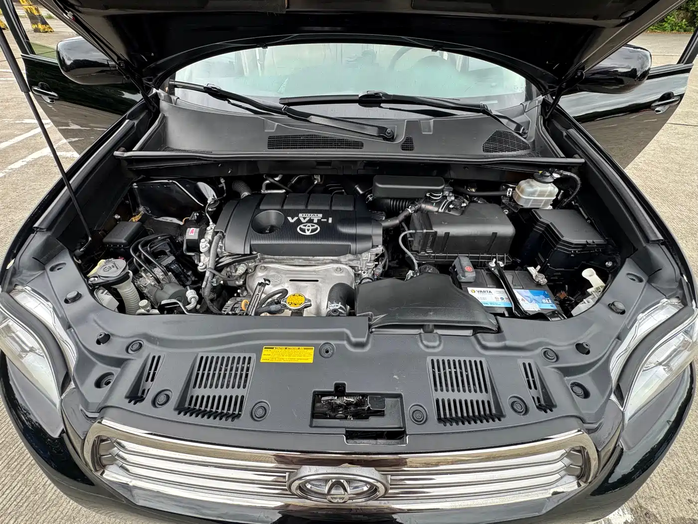 Toyota Highlander 2011 2.7L 2WD 7-seat Luxury фото 20