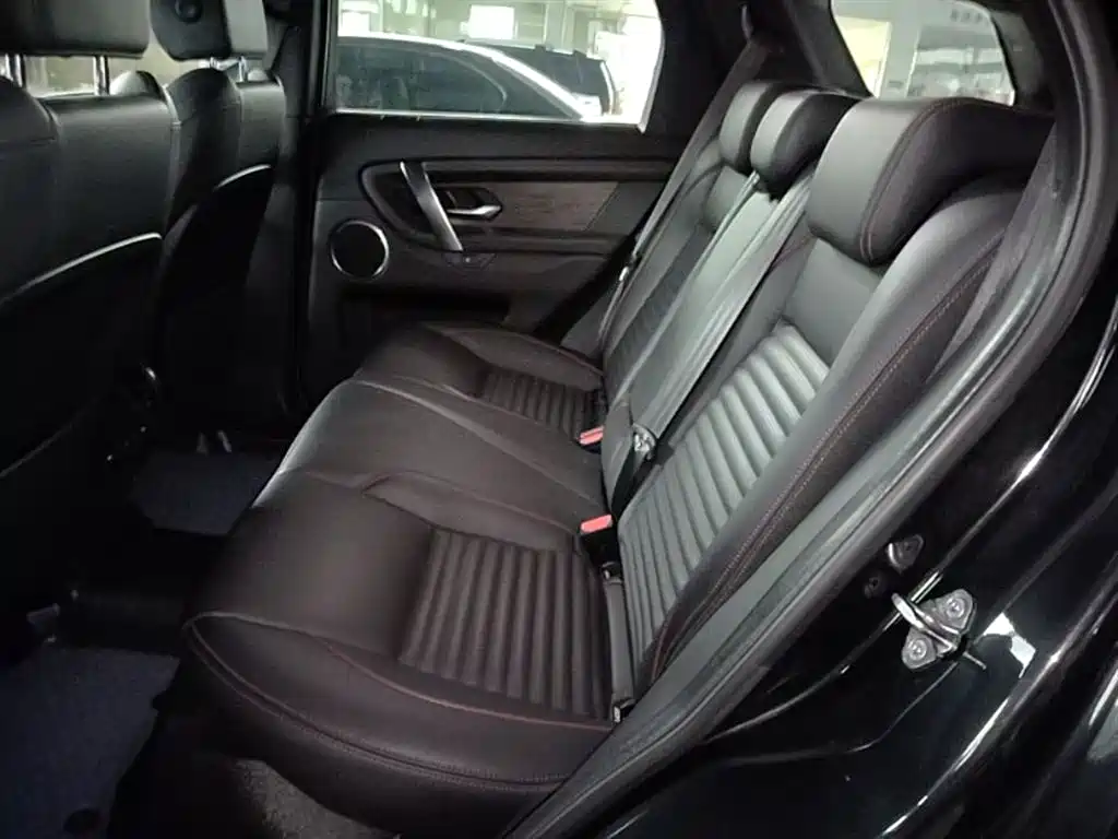 Land Rover Discovery Sport 2020 249PS R-Dynamic Performance фото 17