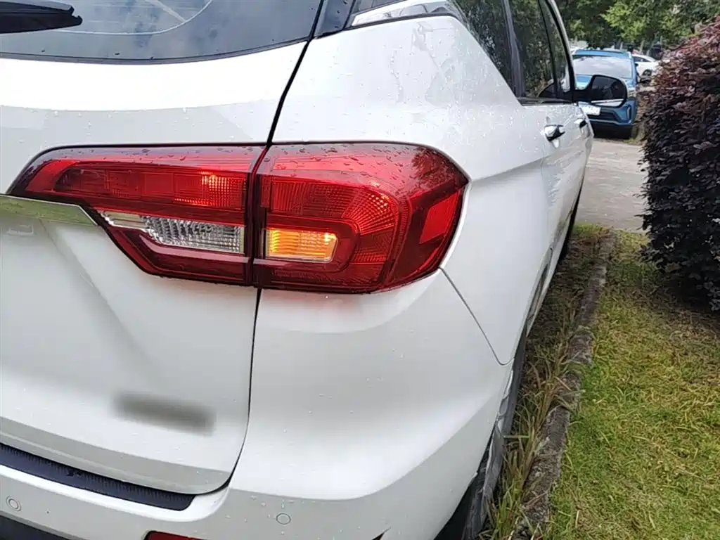 Haval M6 2019 1.5T DCT 2WD Value Edition (China VI) фото 8