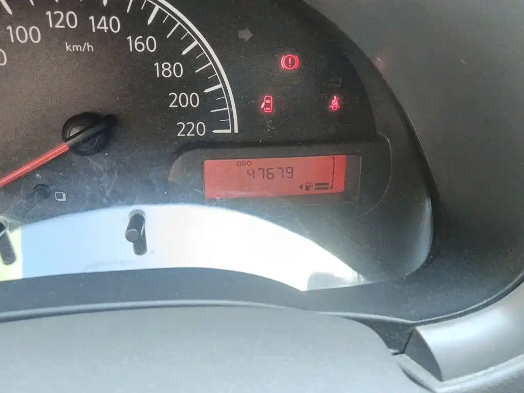 Nissan Sunny 2017 2016 1.5XE Manual Leading Edition