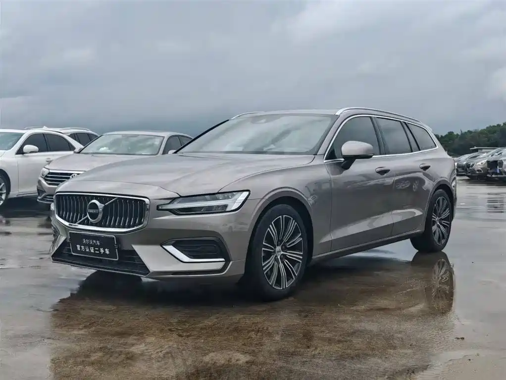 Volvo V60 2021 B5 Zhiyuan Luxury Edition