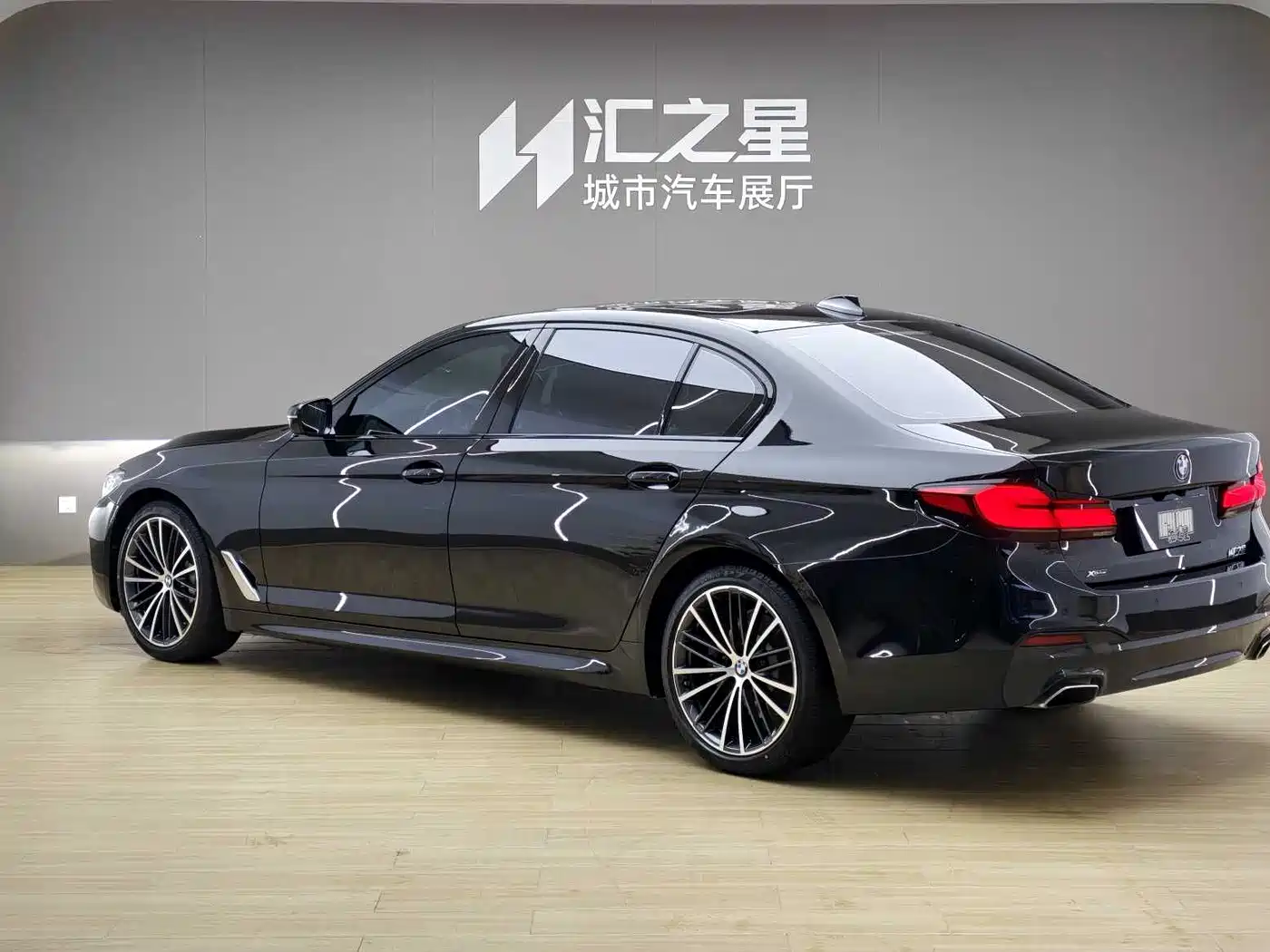BMW 5 Series 2019 Facelift 530Li xDrive M Sport Package фото 3
