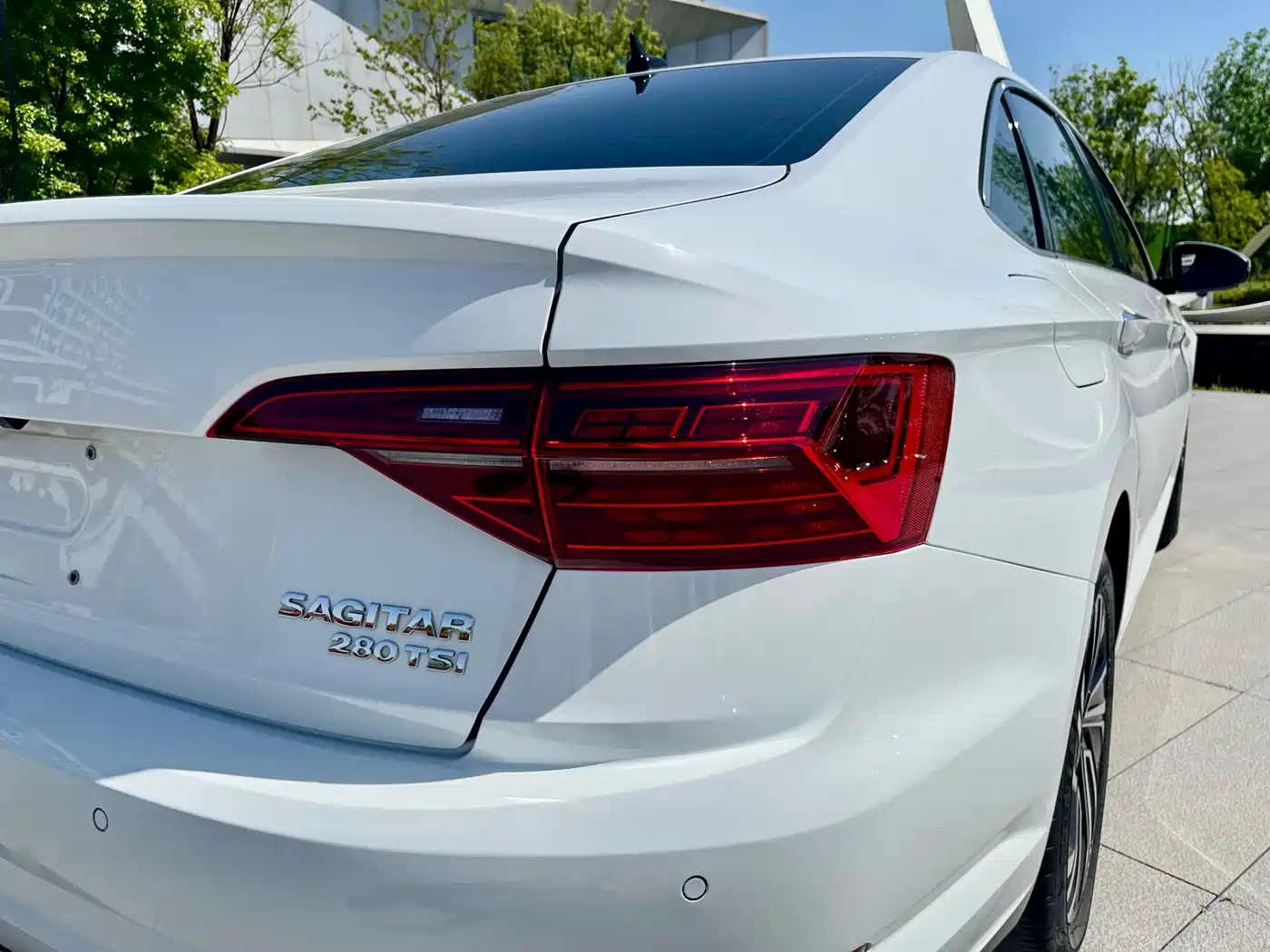 Volkswagen Sagitar 2022 280TSI DSG Surpassing Edition фото 20