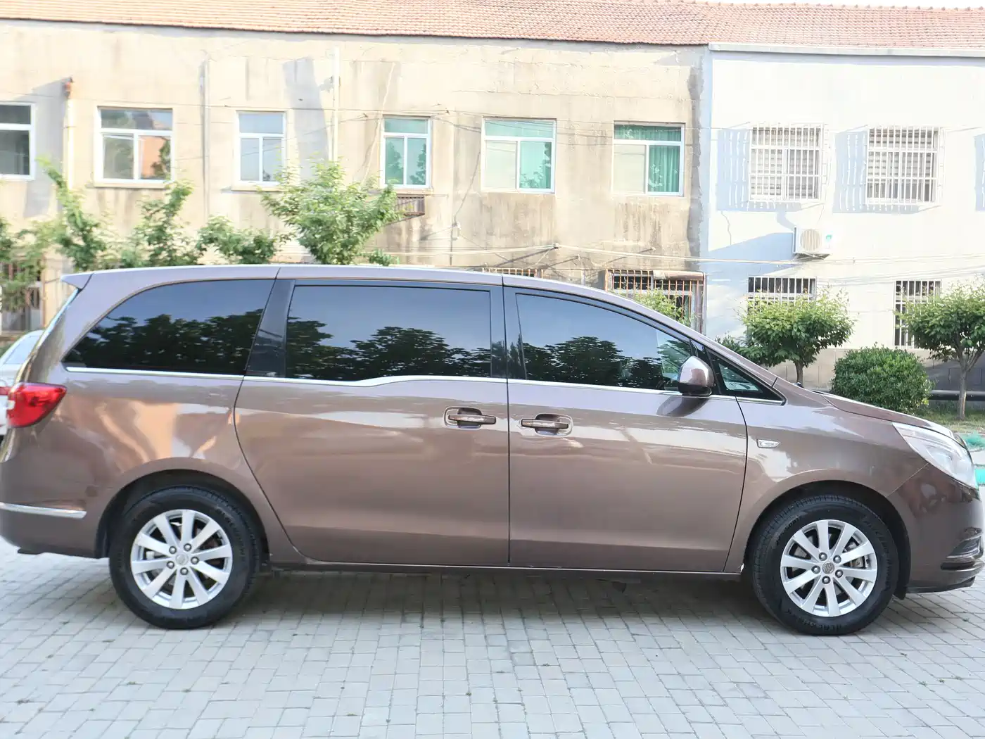 Buick GL8 2018 28T Comfort China VI фото 4