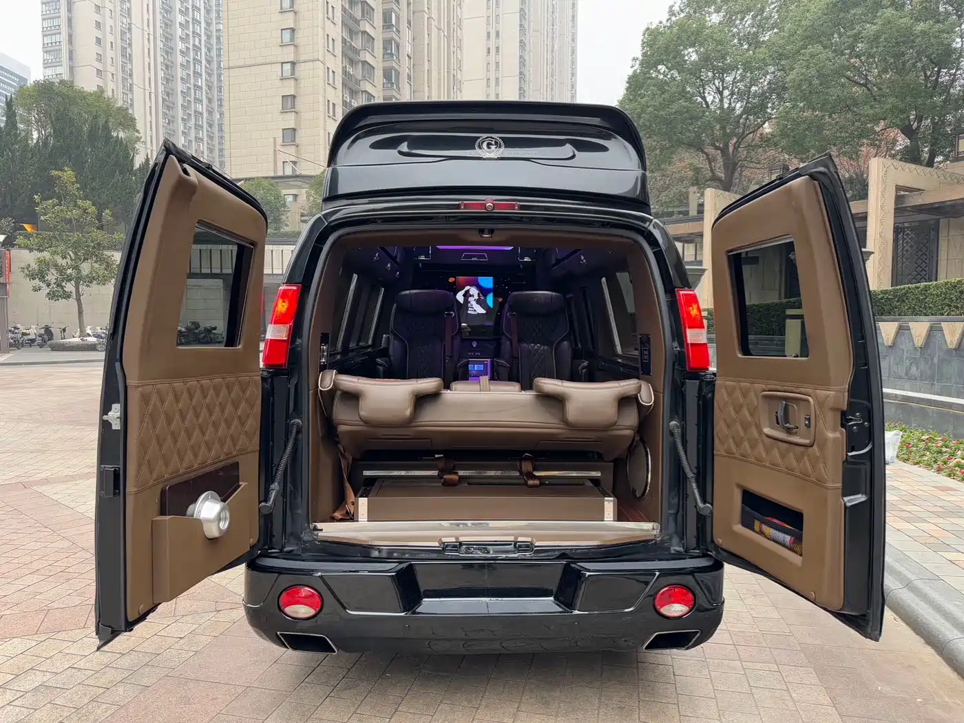 GMC Savana 2017 2017 G660 Elegance Edition