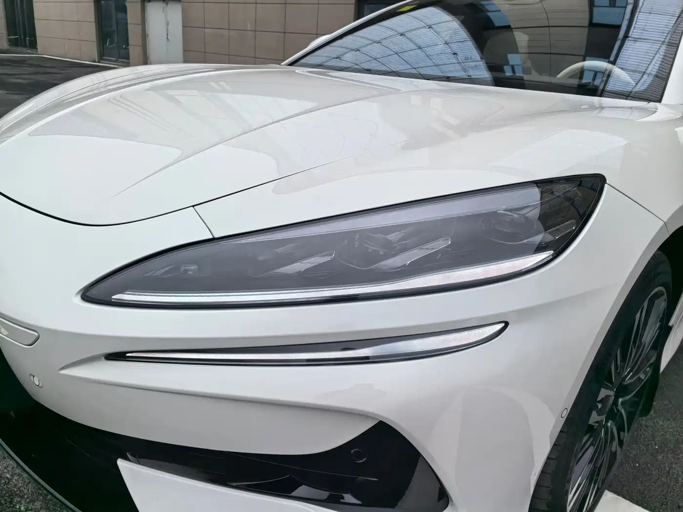 Denza Z9GT 2024 1100 AWD Ultra Edition фото 14
