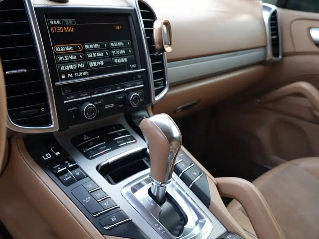 Фото 9 - Porsche Cayenne