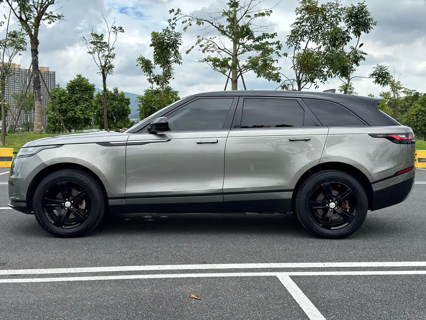 Фото 7 - Land Rover Range Rover Velar