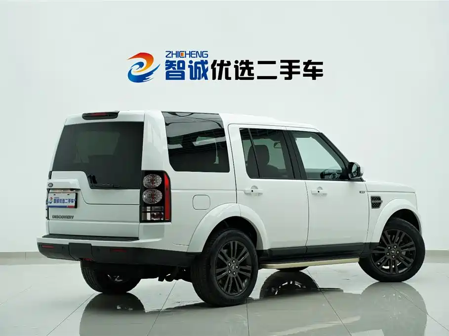Land Rover Discovery 2016 3.0 SDV6 Black Edition HSE Diesel фото 31