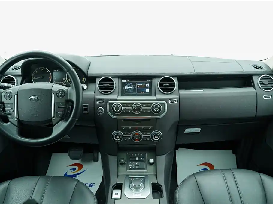 Land Rover Discovery 2016 3.0 SDV6 Black Edition HSE Diesel фото 14