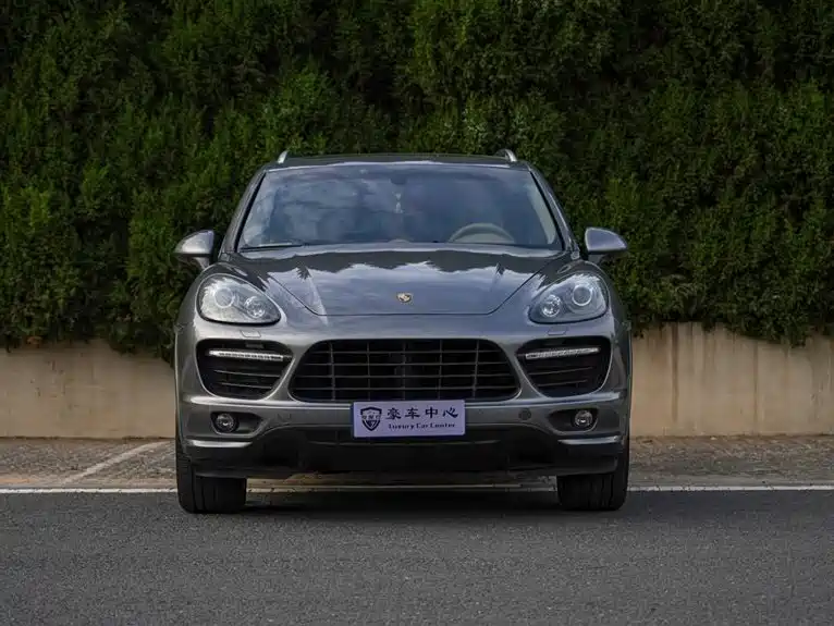 Фото 2 - Porsche Cayenne