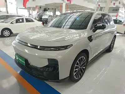 Leapmotor B10