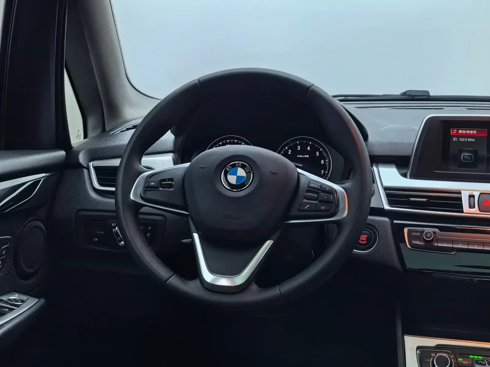 Фото 15 - BMW 2 Series Touring