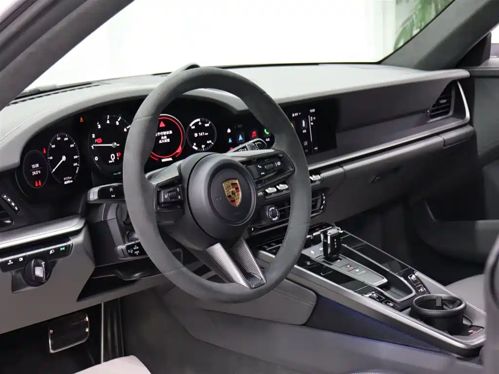 Porsche 911 2023 Carrera 3.0T фото 9