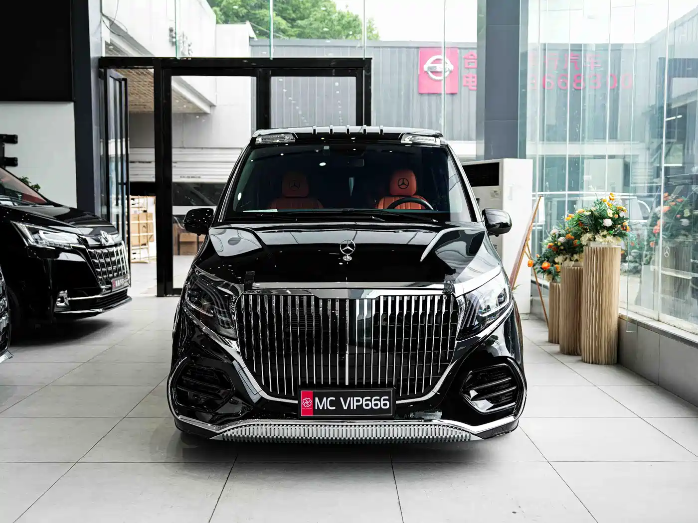 Mercedes-Benz Vito 2023 2.0T Elite 7-Seater фото 3