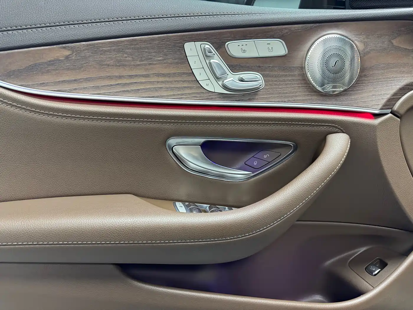 Mercedes-Benz E-Class 2023 E 300 L Luxury фото 5