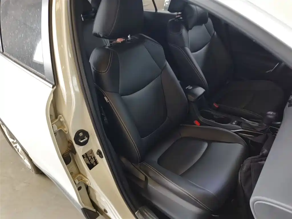 Toyota Corolla Cross 2023 2.0L Pioneer Edition фото 20