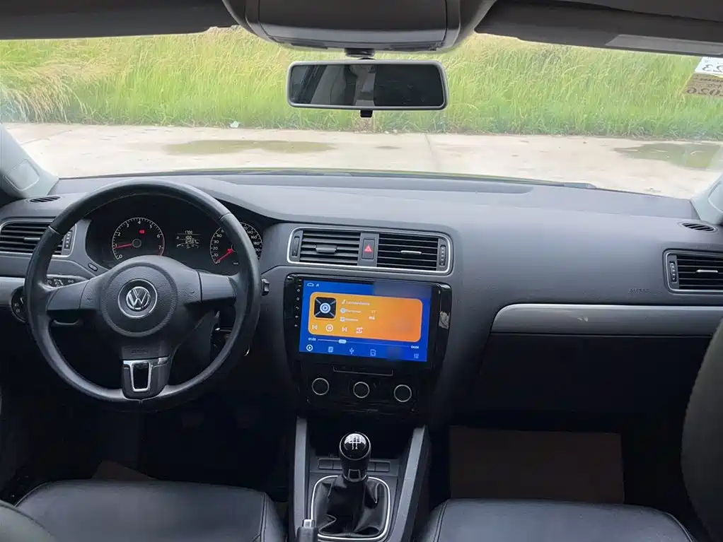 Volkswagen Sagitar 2014 1.6L Manual Comfort фото 18